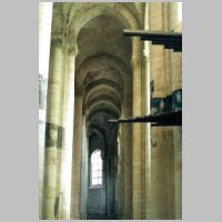 Cunault, Foto Jochen Jahnke,Wikipedia, Südl. Seitenschiff und Umgang.jpg